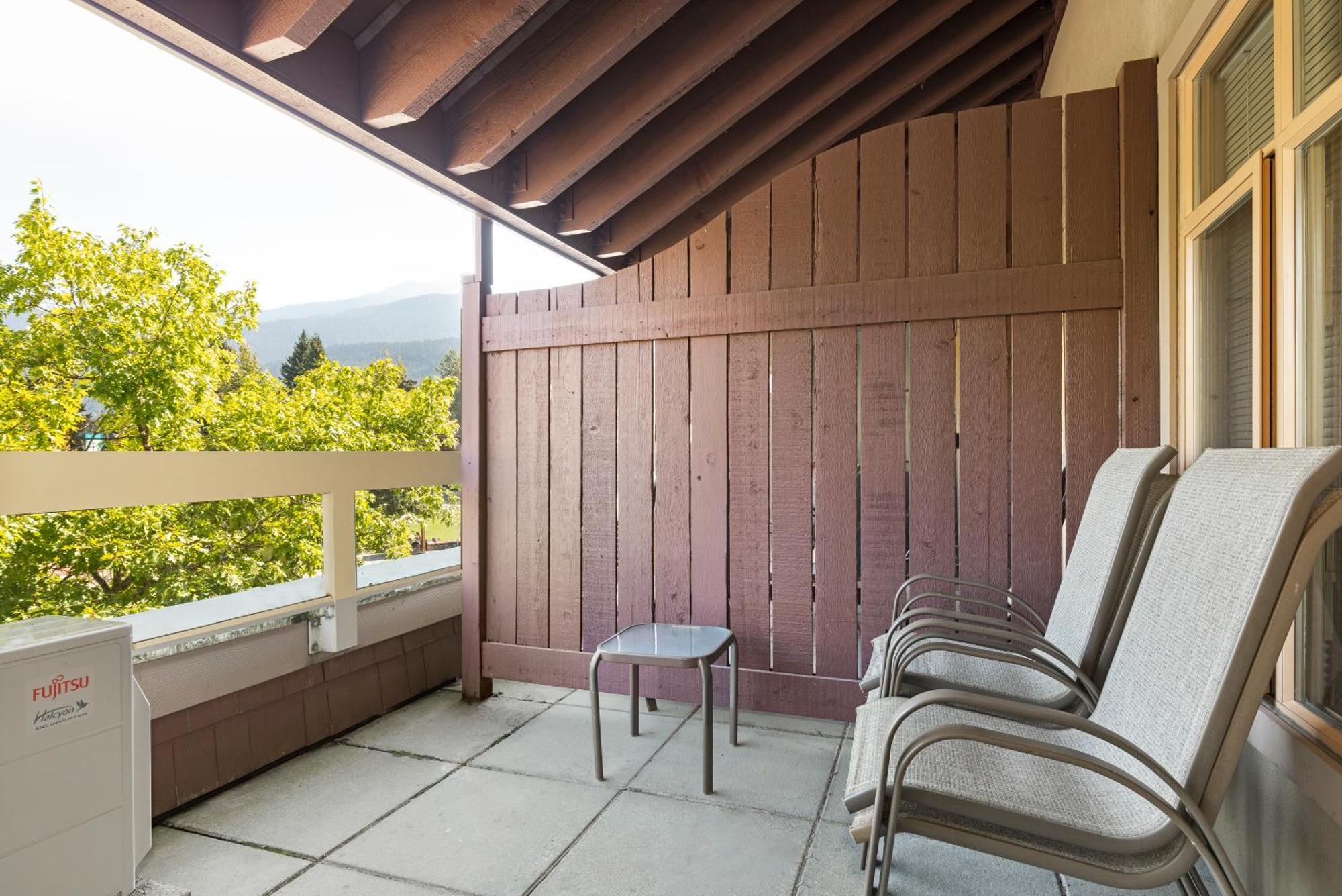 Tyndall Stone Lodge By Whiski Jack Whistler Exterior photo